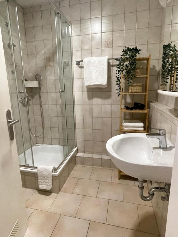 Nami - Robin - Helle Apartments Mitten In Der Stadt メミンゲン エクステリア 写真